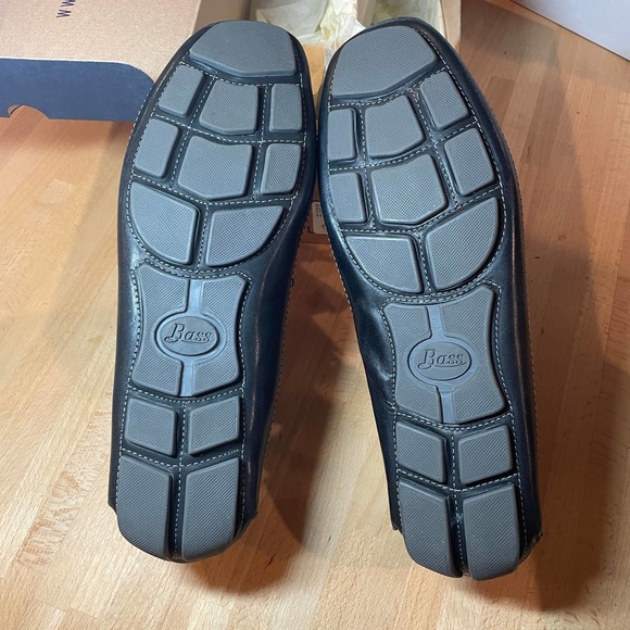 G.H. Bass "Pisa" Driving Moccasin NWT - Picture 4 of 6